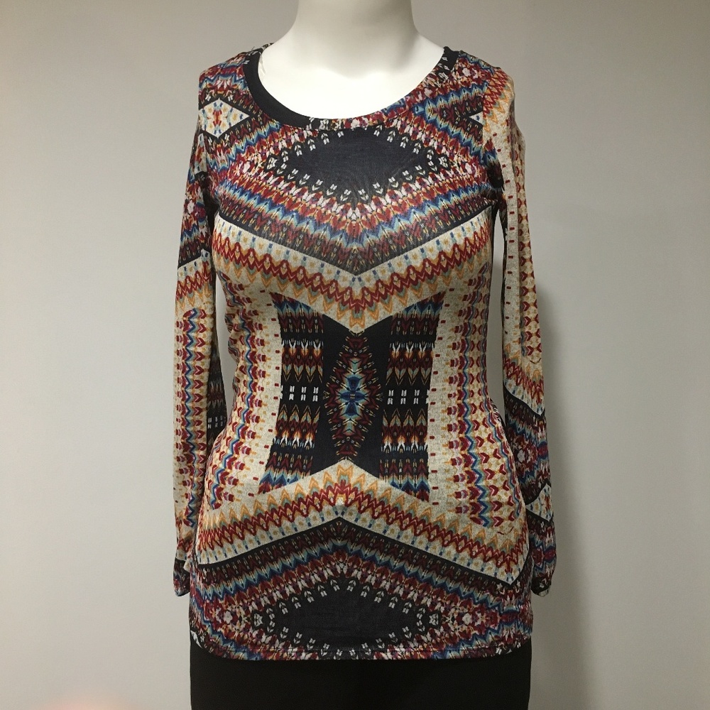 About A Girl LA Medium Tunic Top Tribal Aztec New